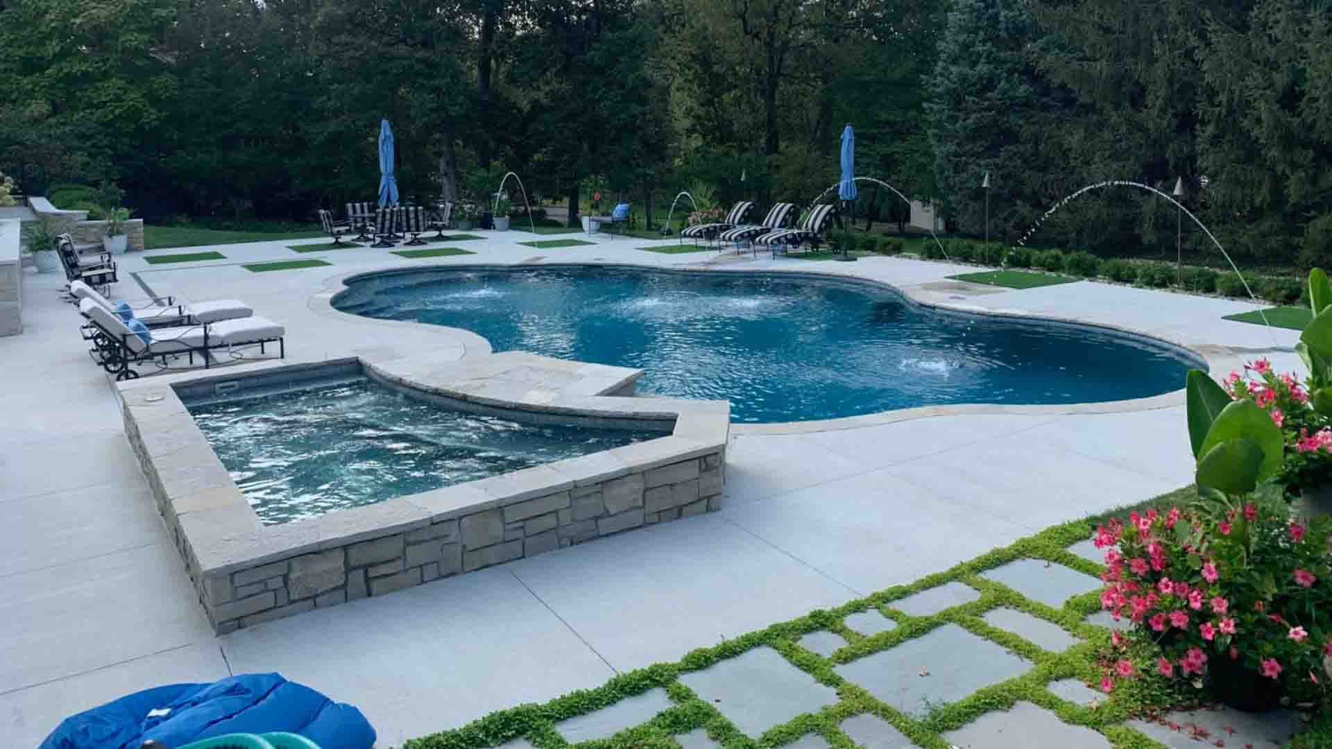 St. Louis Pool Installation - R